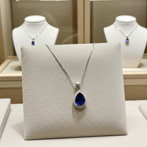 Collana in oro bianco 18k e diamanti naturali e zaffiro naturale 1.98 ct