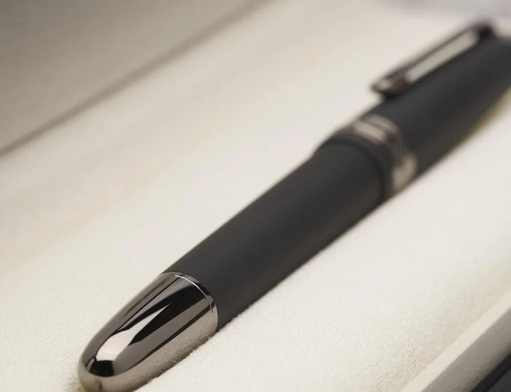 Penna stilografica Montblanc Meisterstück Ultra Black Classique