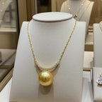 Collana in oro 18k e diamanti naturali 0.30ct e perle australiana 10mm