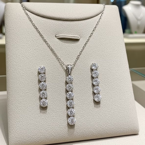 Set Completo Collana e Orecchini con diamante naturale 2,40 ct