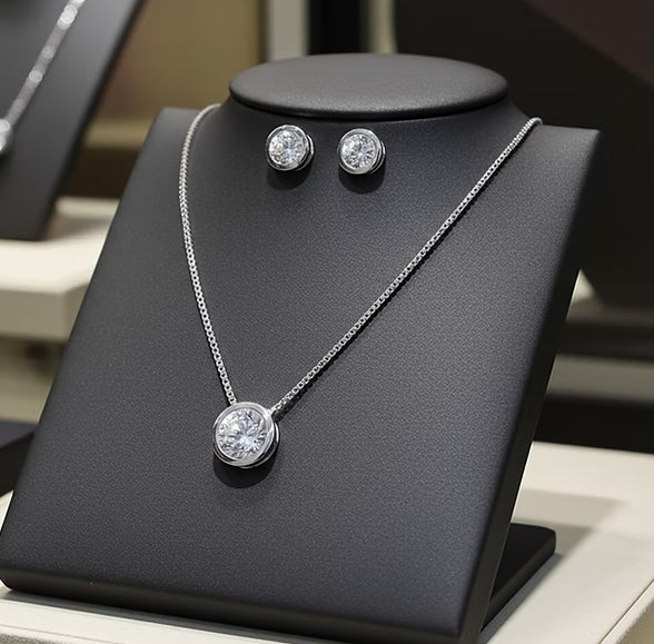 Set Completo in Oro Bianco 18k - Collana e Orecchini con diamante naturale 0,30 ct