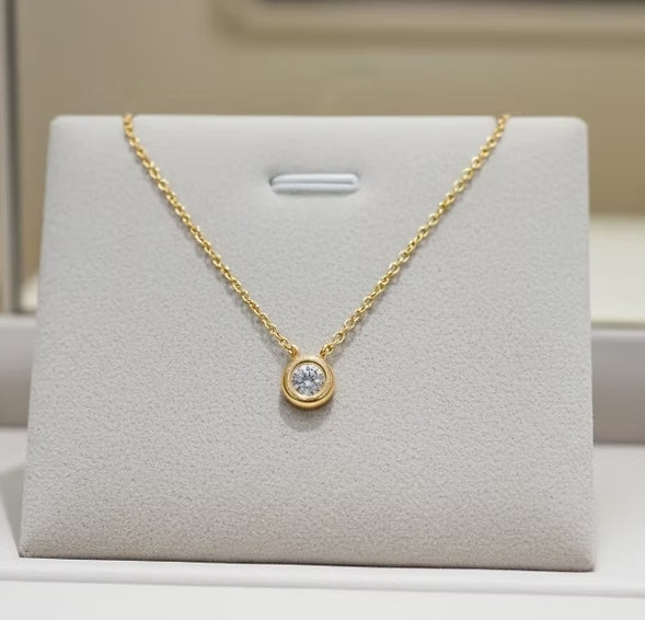 Collana punto luce in Oro Giallo  con diamante naturale 0,24 ct