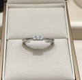 Anello Trilogy in oro bianco 18k e diamanti naturali 0,42 ct