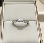 Anello Trilogy in oro bianco 18k e diamanti naturali 0,42 ct