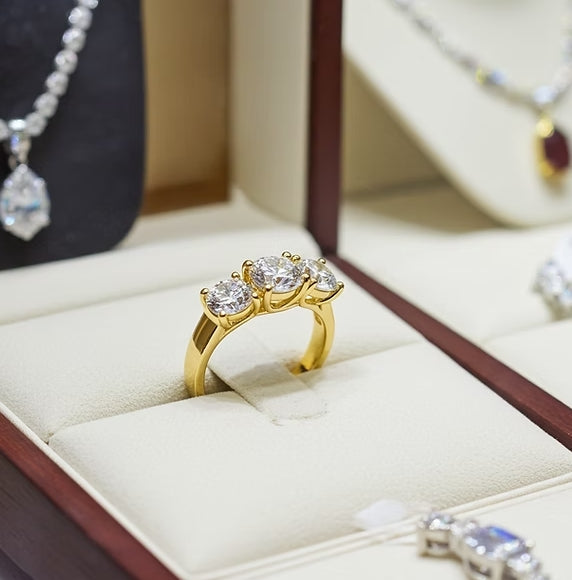 Anello Trilogy in oro Giallo 18k con diamanti naturali 0.45ct
