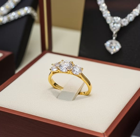 Anello Trilogy in oro Giallo 18k con diamanti naturali 0,65 ct