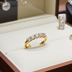 Anello riviera in oro bianco 18k con 5 diamanti naturali 0,75 ct