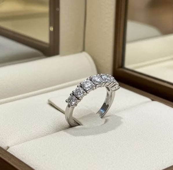 Anello riviera in oro bianco 18k con 5 diamanti naturali 0,50 ct