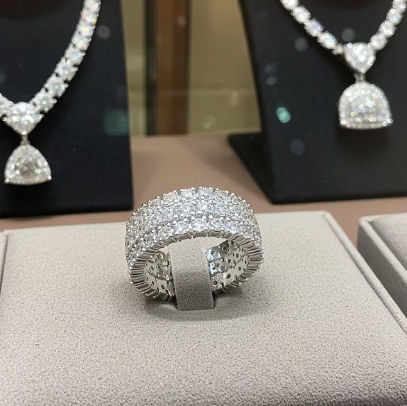 Anello veretta in oro bianco 18k e diamanti naturali 3.60ct