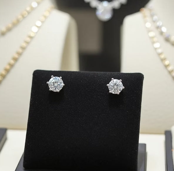orecchini certificato IGI in oro bianco 18k e 2 diamanti naturali 0,64ct