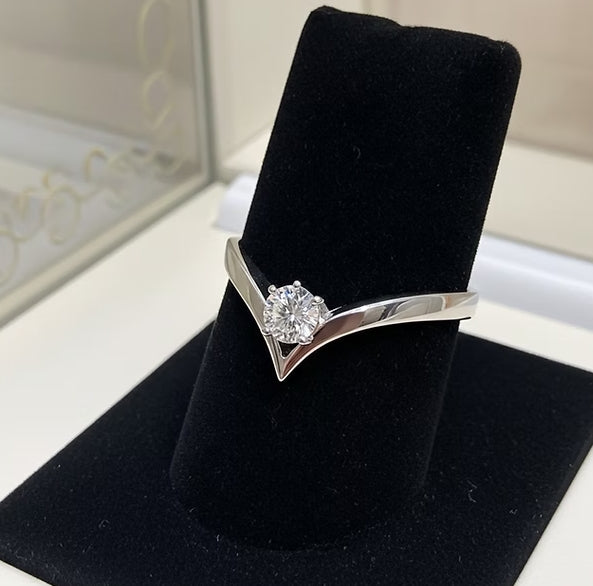 Anello solitario diamante naturale 0,50ct certificato IGI D IF